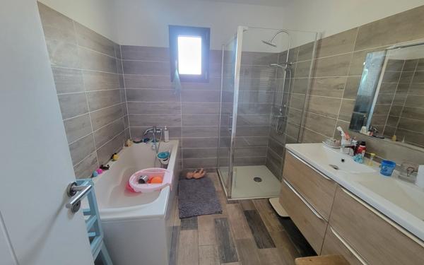 Maison à vendre    5 pièces •  Sallèles-d'Aude