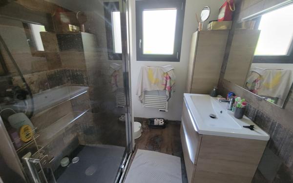 Maison à vendre    5 pièces •  Sallèles-d'Aude