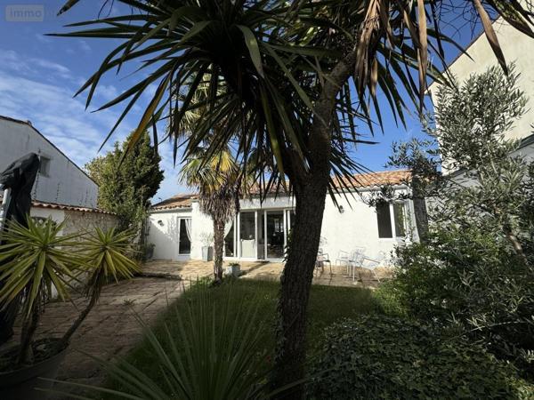 Maison à vendre à Saint-Martin-de-Ré en Charente-Maritime (17410), ref : 17018-1076