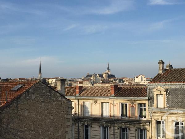 Appartement F3 à vendre  3 pièces - 63,26 m2 ANGOULEME - 16