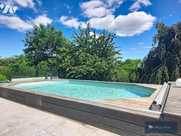 Maison familiale de type 5 – 182 m² avec vue dégagée, piscine et terrain arboré de 1 715 m²