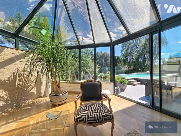 Maison familiale de type 5 – 182 m² avec vue dégagée, piscine et terrain arboré de 1 715 m²