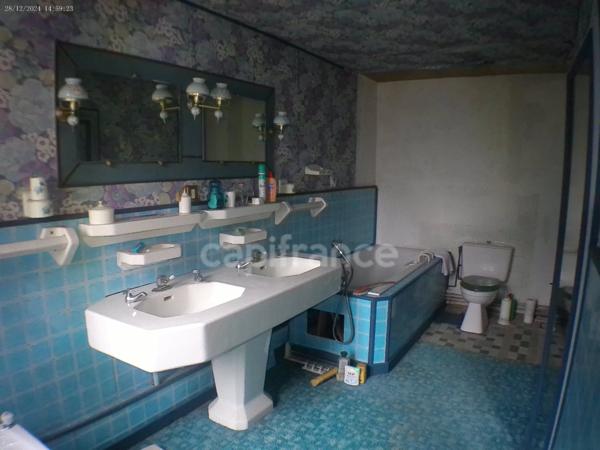 Maison à vendre 8 pièces, 290 m² LUMBRES (62)