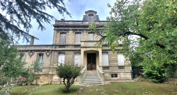 Grande Demeure Bourgeoise.