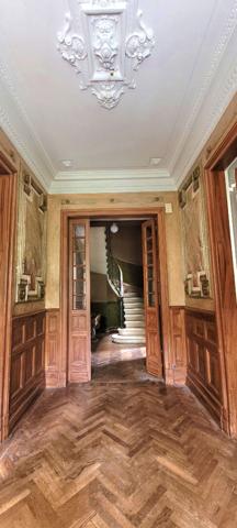 Grande Demeure Bourgeoise.