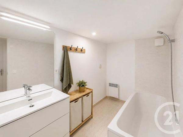 Maison à vendre  7 pièces - 195 m 2   ST CLEMENT DE RIVIERE  - 34