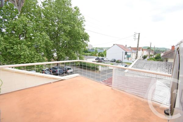 Appartement T4 à vendre  4 pièces - 85,73 m 2   BELLERIVE SUR ALLIER  - 03