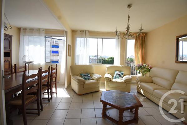Appartement T4 à vendre  4 pièces - 85,73 m 2   BELLERIVE SUR ALLIER  - 03