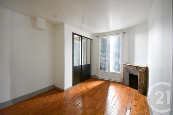 Appartement T4 à vendre  4 pièces - 85,73 m 2   BELLERIVE SUR ALLIER  - 03