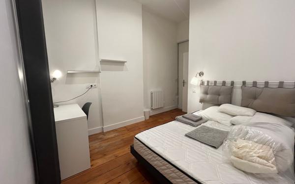 Appartement à louer    2 pièces • 13,86 m2 Bordeaux