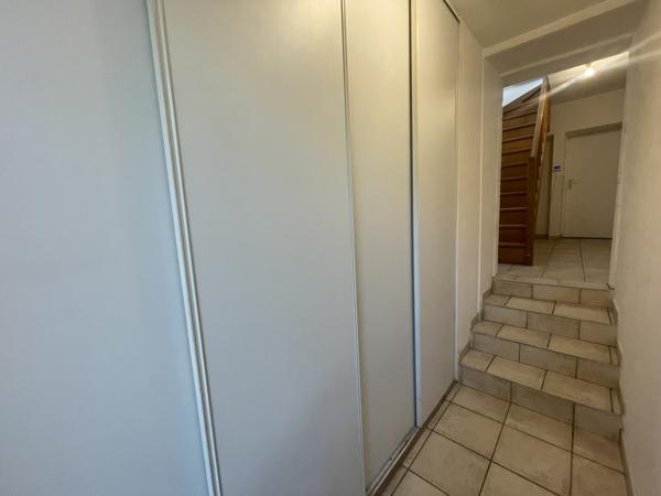 LOCATION 01600 TREVOUX - APPARTEMENT DUPLEX T2 - CENTRE-VILLE ET PROCHES COMMERCES