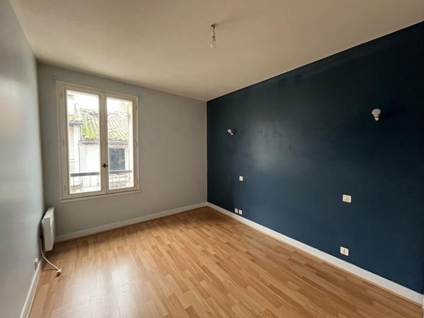 Immeuble à vendre |  Villeneuve-sur-Lot |  300 m²