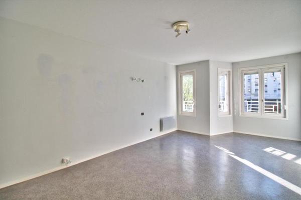 Appartement à louer 2 pièces 52.3m²