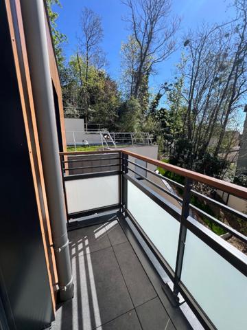 Grand Studio de 40,70 m2 - Meublé - avec balcon