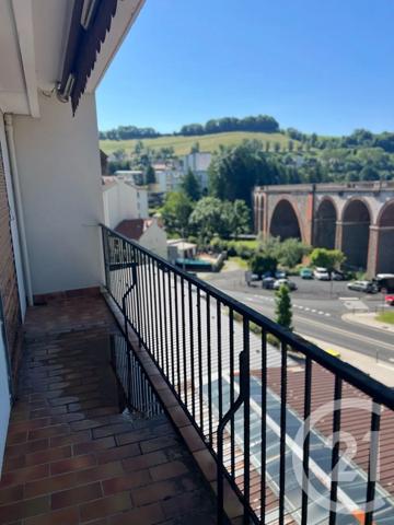 Appartement F4 à vendre  5 pièces - 90 m 2   AURILLAC  - 15