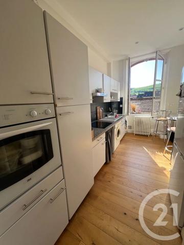 Appartement F4 à vendre  5 pièces - 90 m 2   AURILLAC  - 15