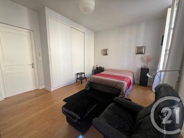 Appartement F4 à vendre  5 pièces - 90 m 2   AURILLAC  - 15