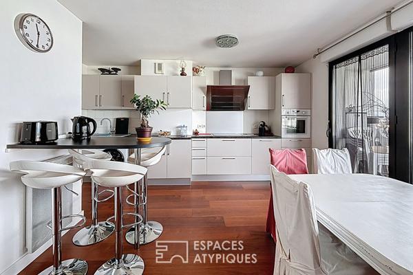 Duplex contemporain, terrasse et vie en hauteur