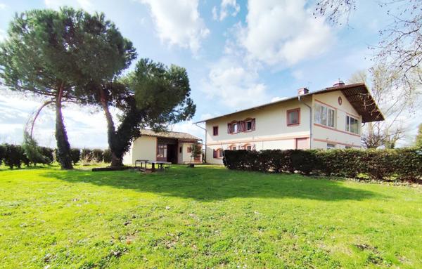 Immeuble de rapport 4 appartements et une maison