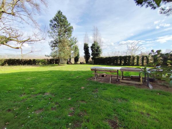 Immeuble de rapport 4 appartements et une maison