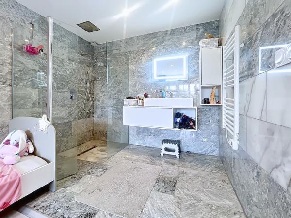 Maison 6 pièces - 199 m² Exclusivité