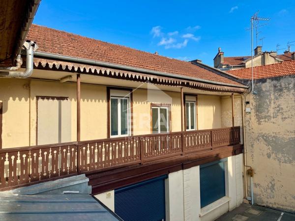 PAU - Appart. de 79 m² à rénover ou à diviser en centre-ville