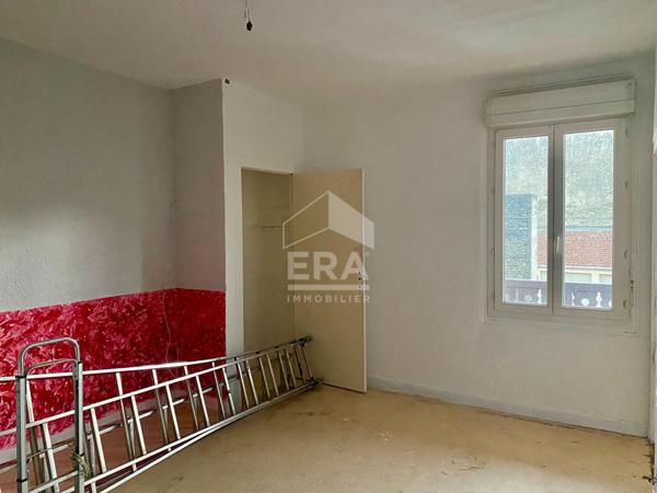 PAU - Appart. de 79 m² à rénover ou à diviser en centre-ville
