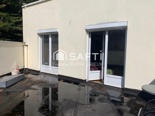 Maison 4 chambres de 122 m², dépendances et jardin