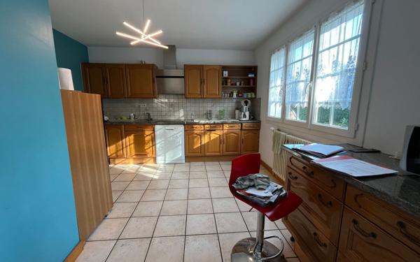 Maison à vendre    5 pièces • 102,67 m2 Carhaix-Plouguer