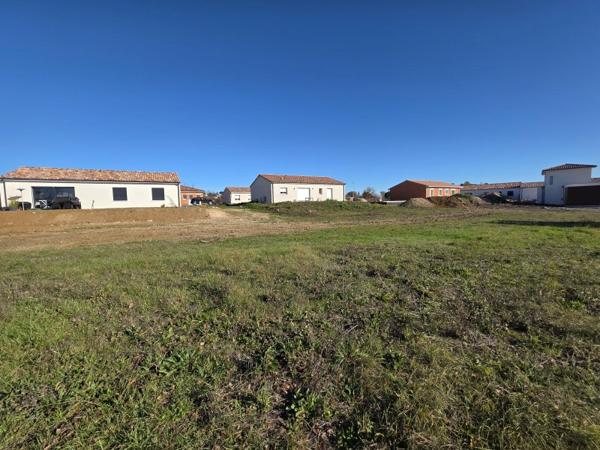 Vente / Terrain constructible à Puygouzon (81990)