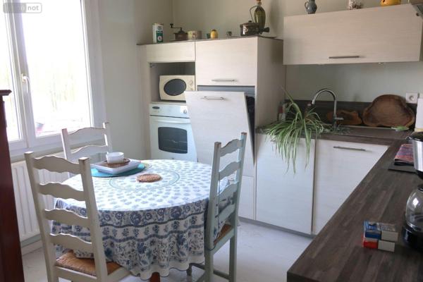 Pavillon à vendre à Naintré dans la Vienne (86530), ref : 86024-MAIS2400   
Centre bourg