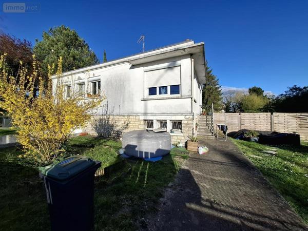 Maison à vendre à Saintes en Charente-Maritime (17100), ref : 17111-656
