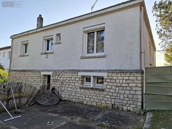 Maison à vendre à Saintes en Charente-Maritime (17100), ref : 17111-656