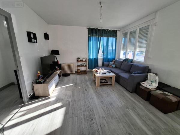 Maison à vendre à Saintes en Charente-Maritime (17100), ref : 17111-656