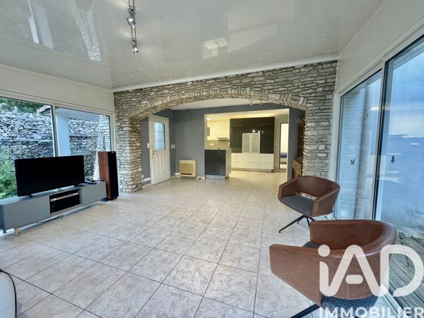 Maison à vendre 8 pièces 221 m² Nîmes