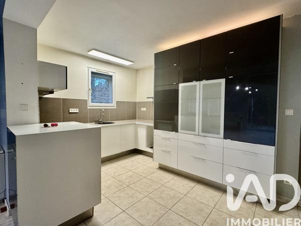 Maison à vendre 8 pièces 221 m² Nîmes