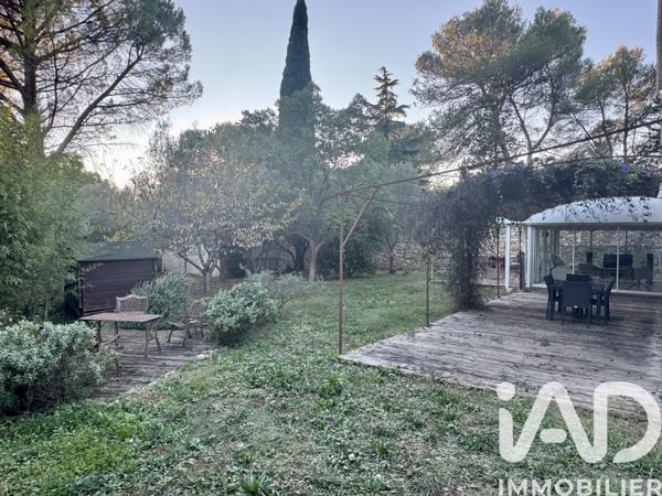Maison à vendre 8 pièces 221 m² Nîmes
