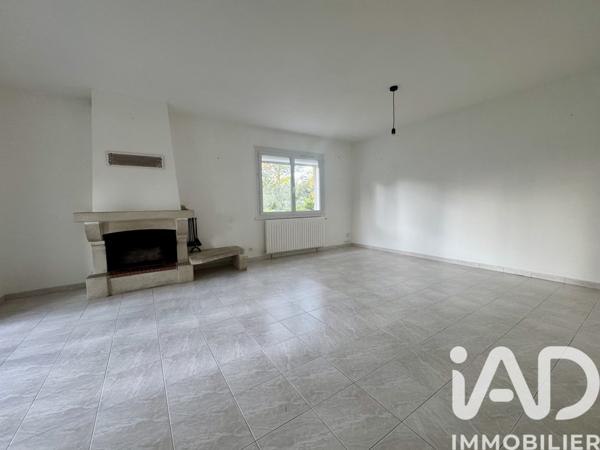 Maison à vendre 8 pièces 221 m² Nîmes