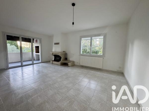Maison à vendre 8 pièces 221 m² Nîmes