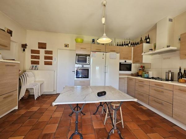 NORD AGEN : Domaine d'Exception - Anciens chais réhabilités de 335 m² - Parc 1,3 ha - Vue