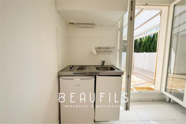 Montpellier. Studio dernier étage avec terrasse & véranda
