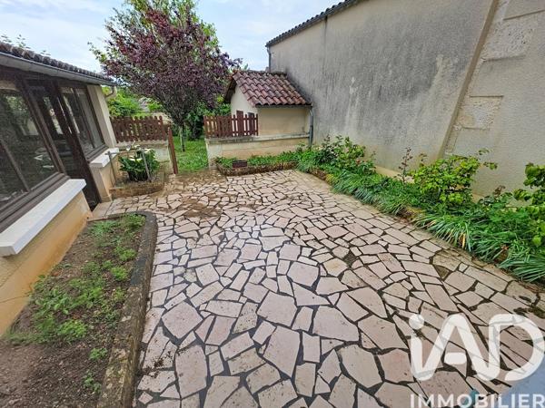 Maison à vendre 7 pièces 140 m² Montbron