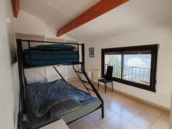 villa avec piscine de 138m2 habitables environ sur 1512m2 de terrain