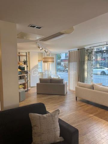 Local d activites de 35 m²