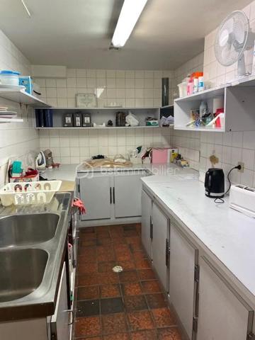 Local d activites de 35 m²