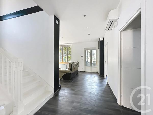 Maison à vendre  6 pièces - 360 m 2   FEYZIN  - 69