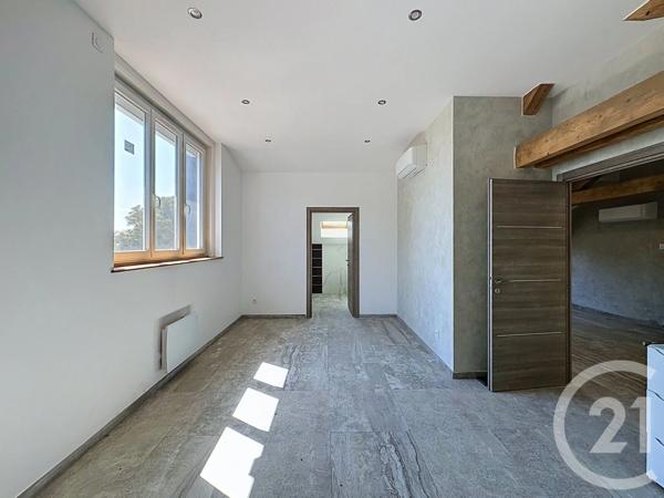 Maison à vendre  6 pièces - 360 m 2   FEYZIN  - 69
