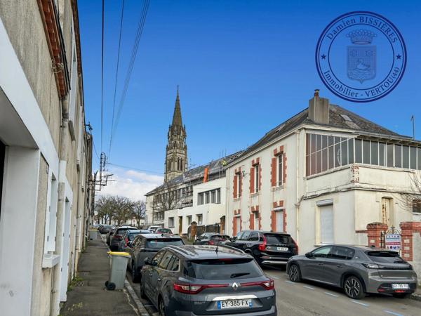 🏡 Rare : Maison de ville avec jardin et vue sur l’église Saint-Martin