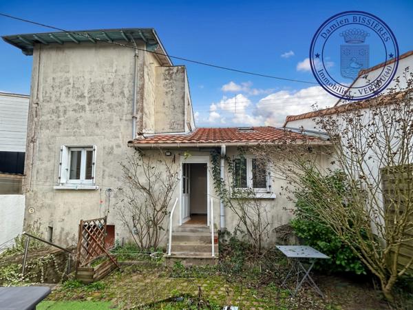🏡 Rare : Maison de ville avec jardin et vue sur l’église Saint-Martin