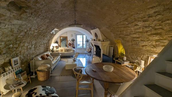 Maison de village avec terrasse et cave